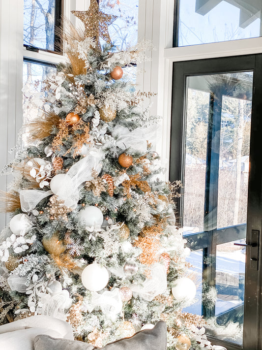 Frosted Glamour Christmas Tree