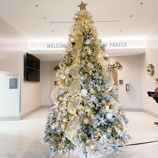 Radiant Gold & White Christmas Tree